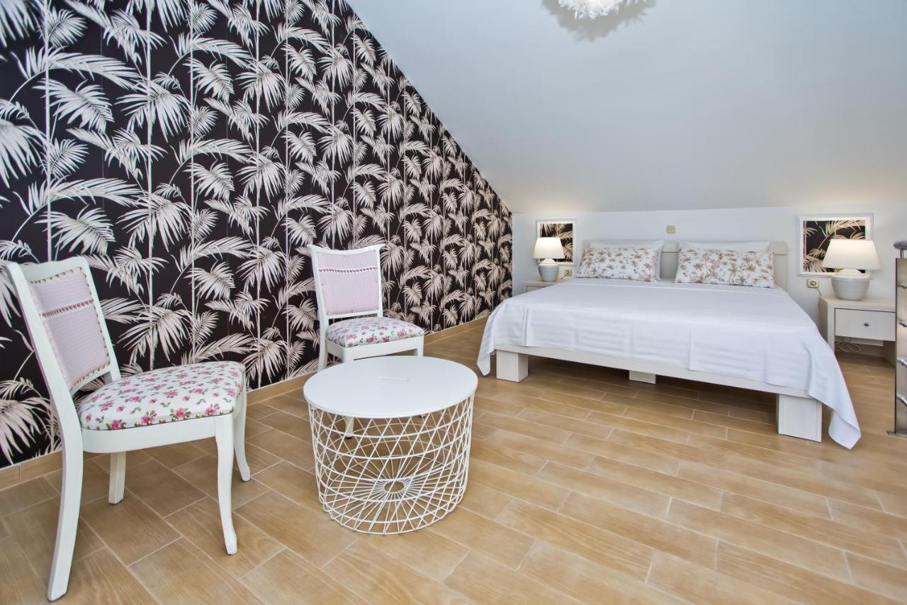 Luxurious Apartments Maslina With Beach Milna  Zewnętrze zdjęcie