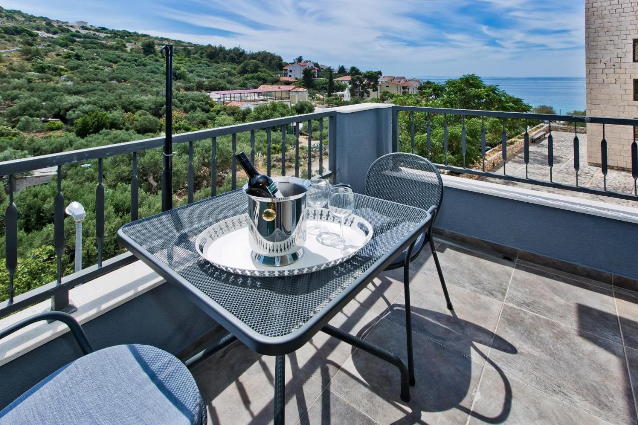 Luxurious Apartments Maslina With Beach Milna  Zewnętrze zdjęcie