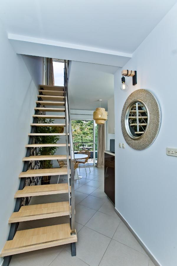 Luxurious Apartments Maslina With Beach Milna  Zewnętrze zdjęcie