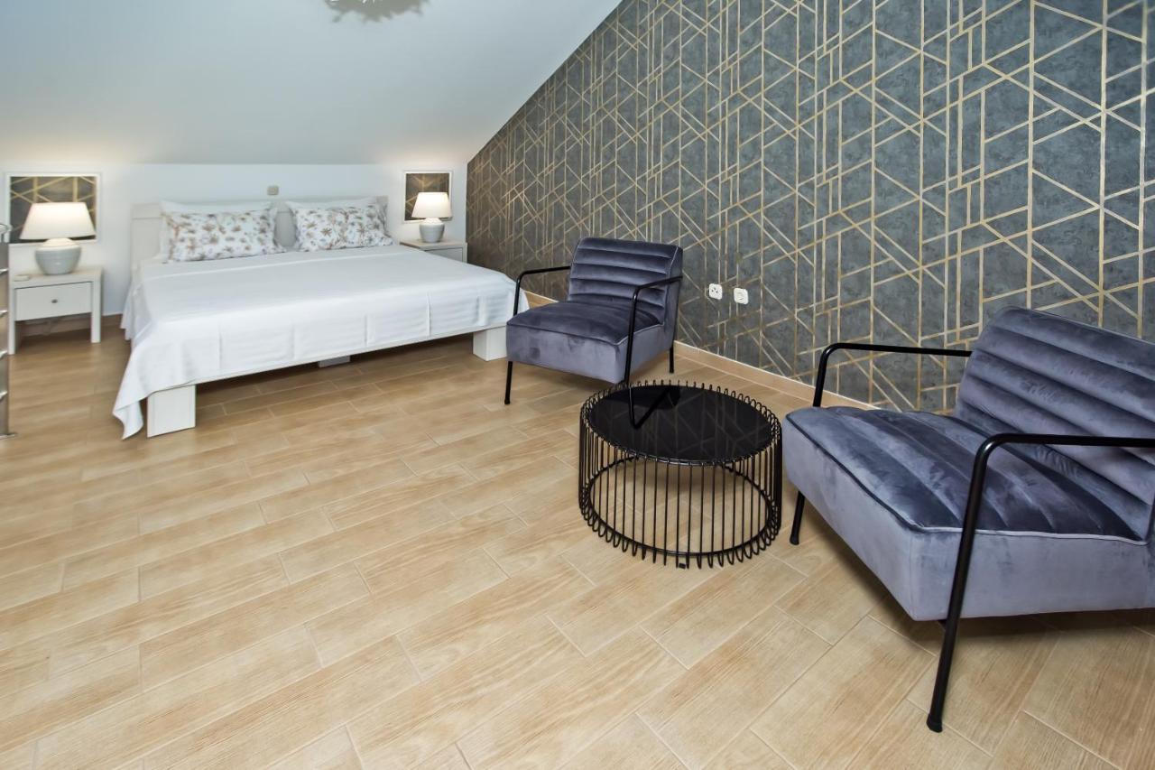 Luxurious Apartments Maslina With Beach Milna  Zewnętrze zdjęcie