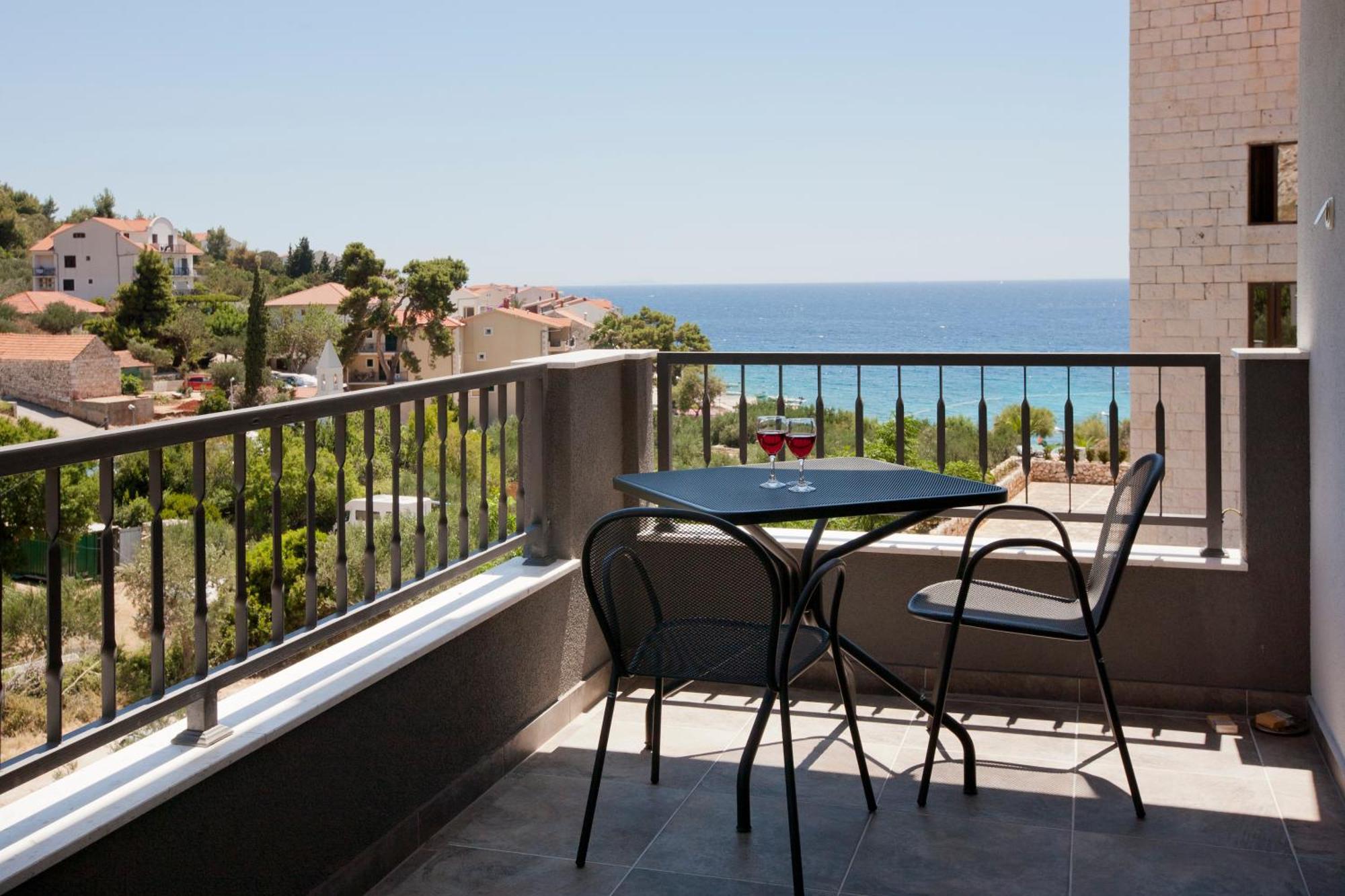 Luxurious Apartments Maslina With Beach Milna  Zewnętrze zdjęcie