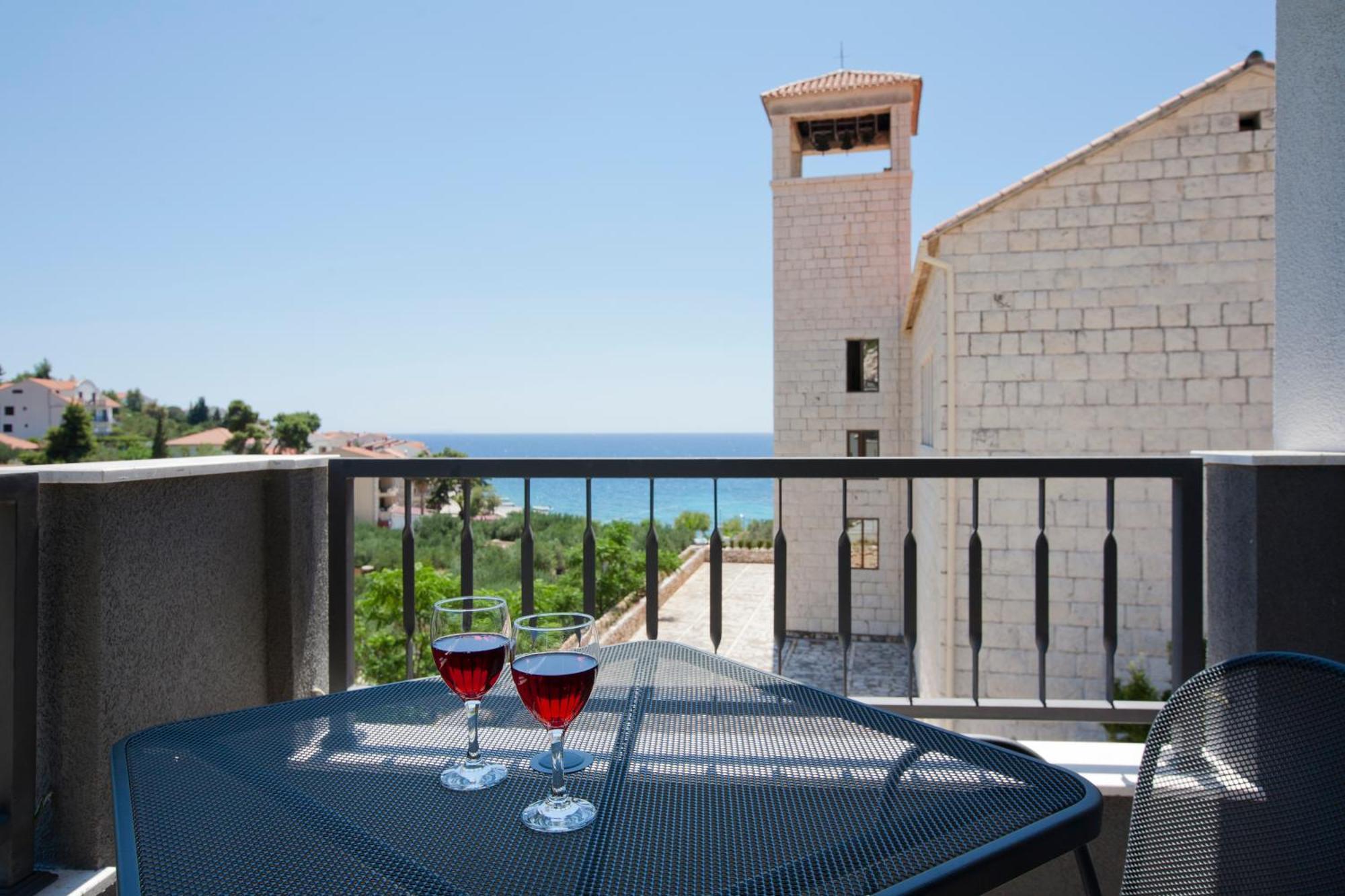 Luxurious Apartments Maslina With Beach Milna  Zewnętrze zdjęcie