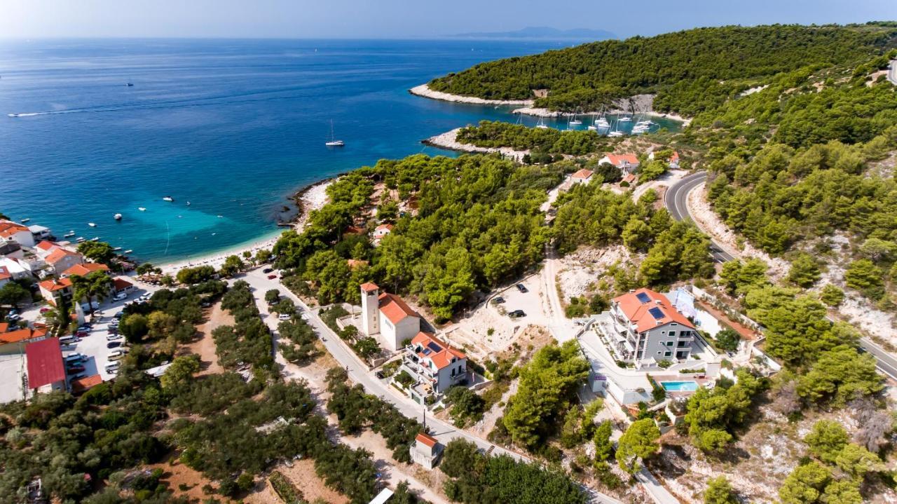 Luxurious Apartments Maslina With Beach Milna  Zewnętrze zdjęcie