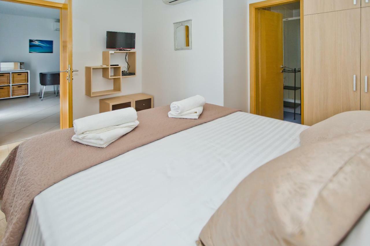 Luxurious Apartments Maslina With Beach Milna  Zewnętrze zdjęcie